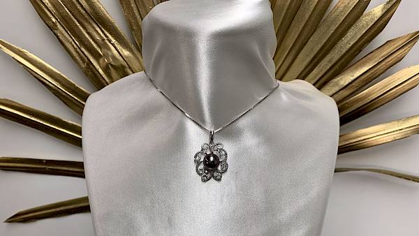 Pendentif avec une perle de 10mm