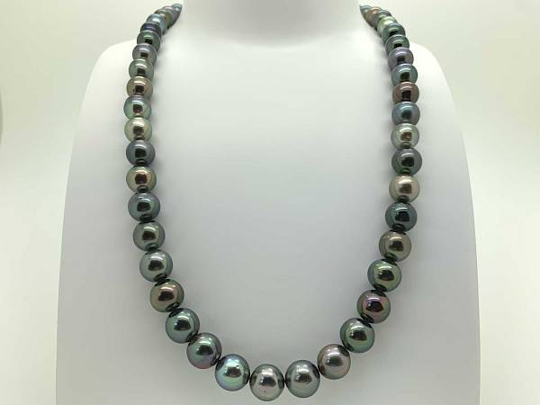 Collar de cable con perlas semibarrocas