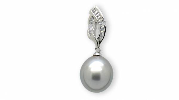 Pendentif en argent rhodié avec une perle ovale grise